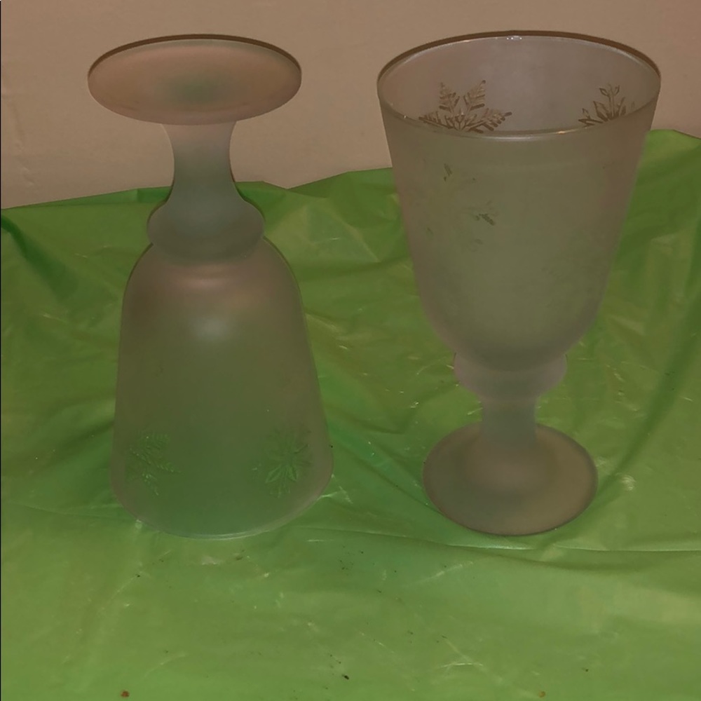 2 Holiday Mugs